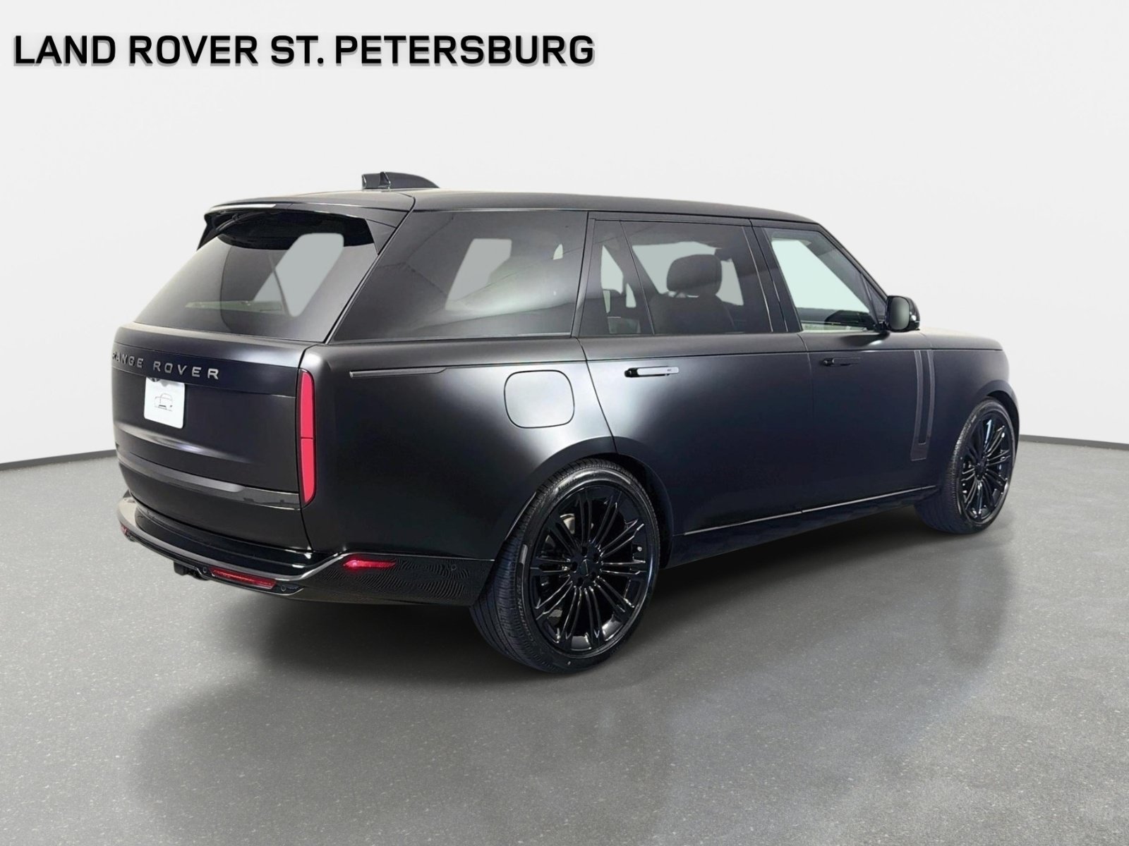 New 2026 Land Rover Range Rover Long Wheelbase SE AWD/4WD image 5