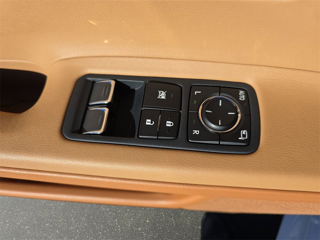 Used 2018 Lexus LC 500h image 26