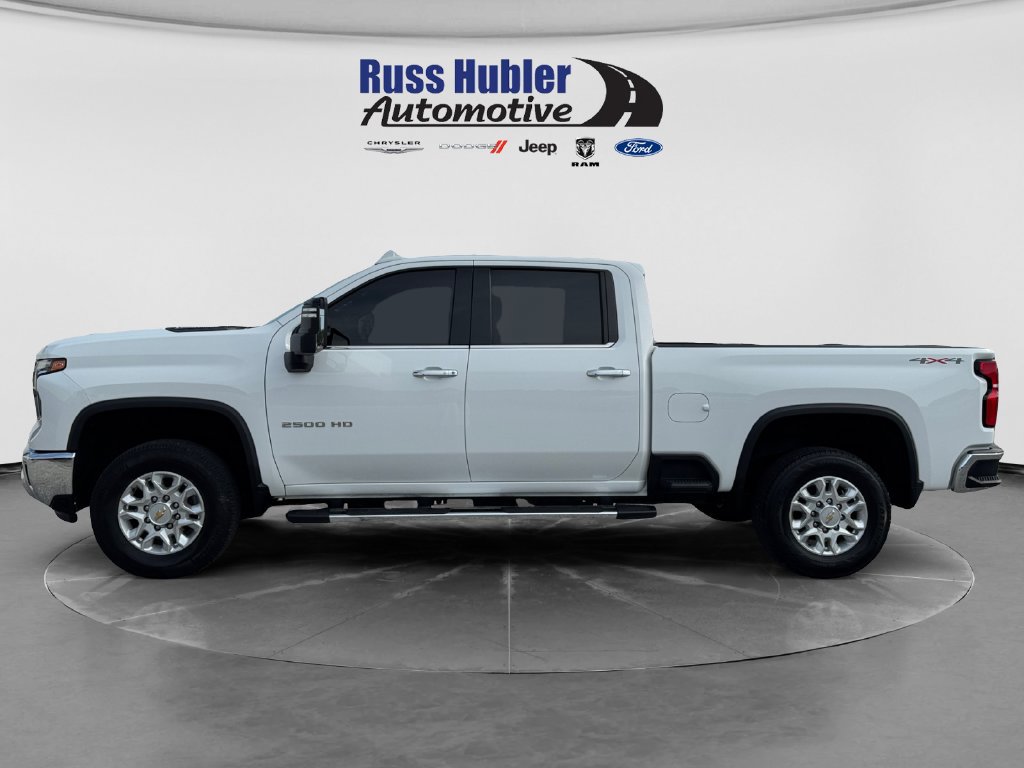Used 2024 Chevrolet Silverado 2500 LTZ AWD/4WD image 2