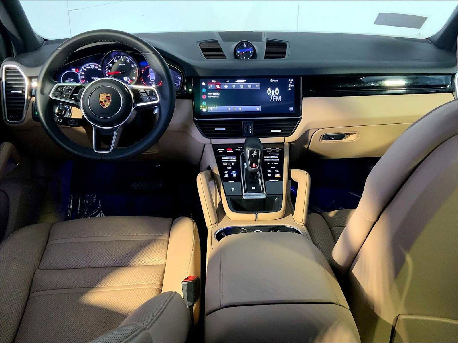 Certified 2023 Porsche Cayenne Platinum Edition AWD/4WD image 14