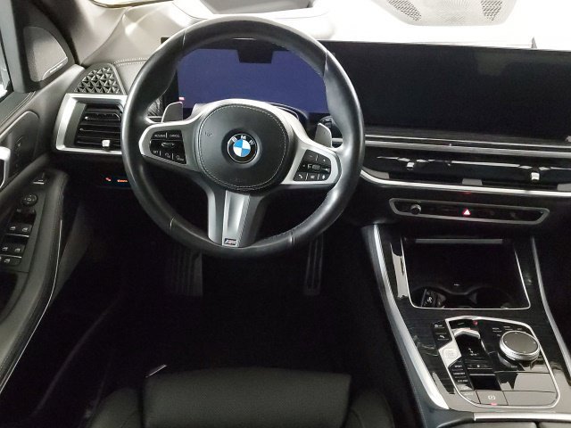 Used 2025 BMW X5 xDrive40i w/ M Sport Package AWD/4WD image 23