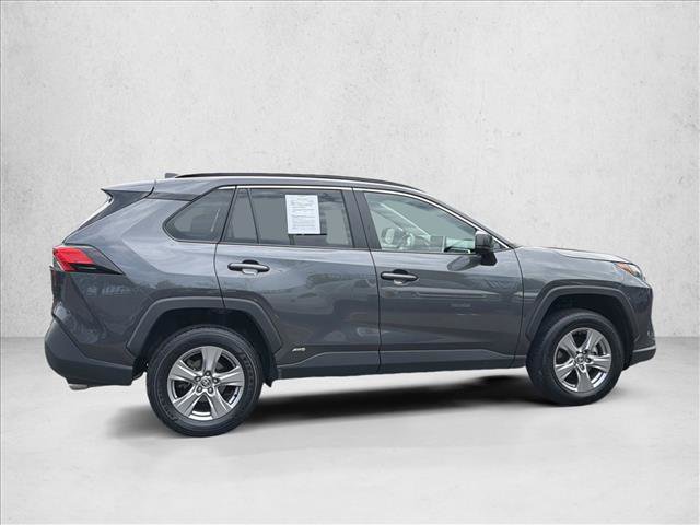 Used 2025 Toyota RAV4 LE AWD/4WD image 4