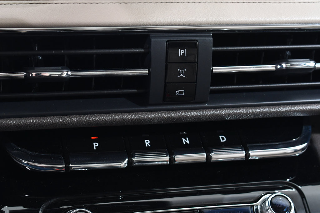 Used 2021 Lincoln Corsair Reserve AWD/4WD image 28