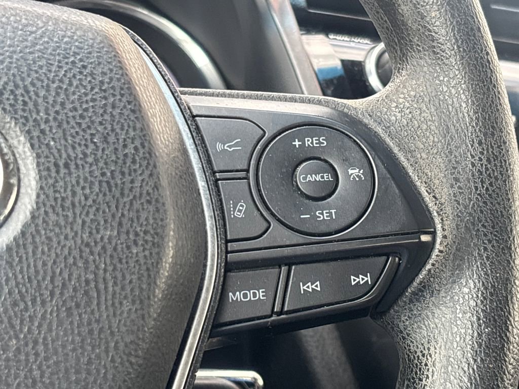 Used 2019 Toyota Camry LE FWD image 28