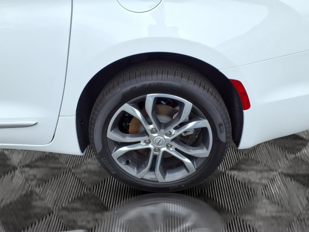 New 2026 Chrysler Pacifica Pinnacle AWD/4WD image 27