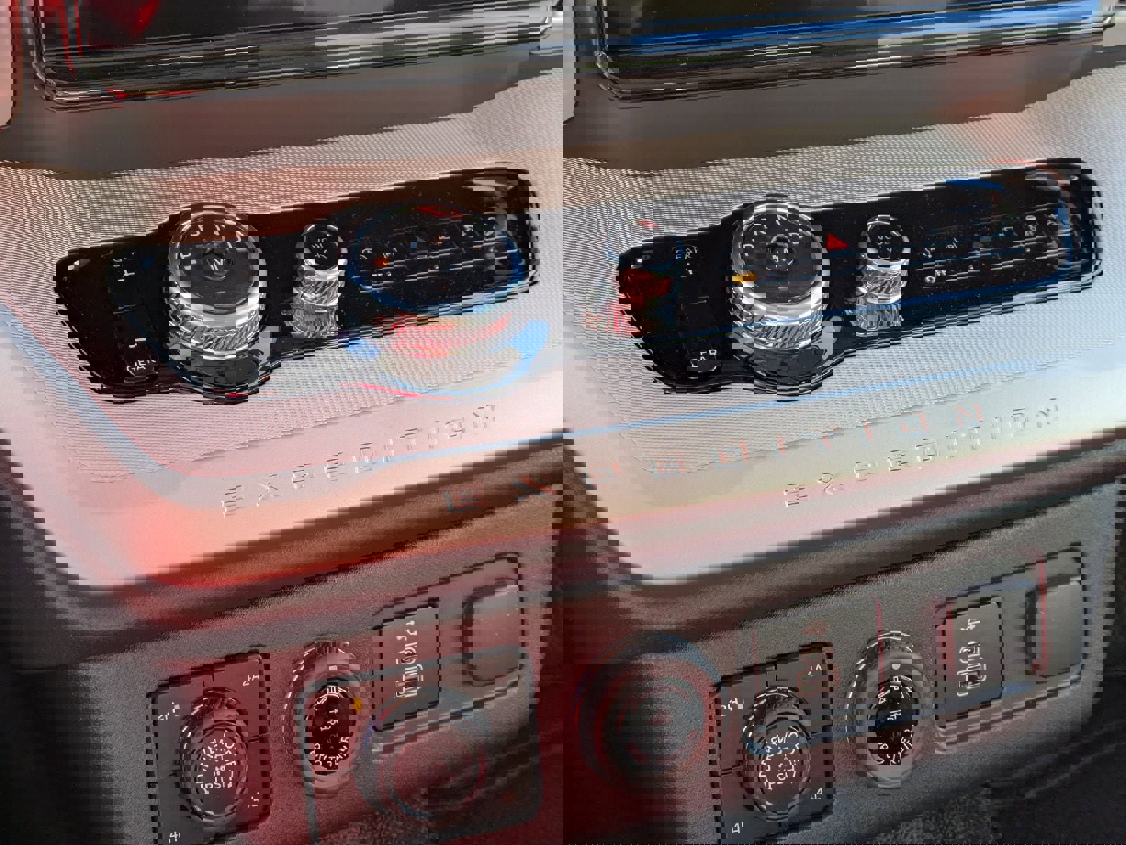 New 2026 Ford Expedition XL AWD/4WD image 25