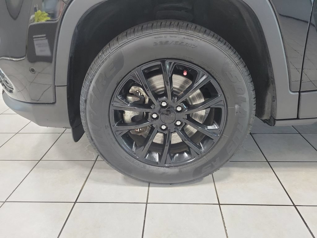 Certified 2023 Jeep Cherokee Altitude Lux AWD/4WD image 44