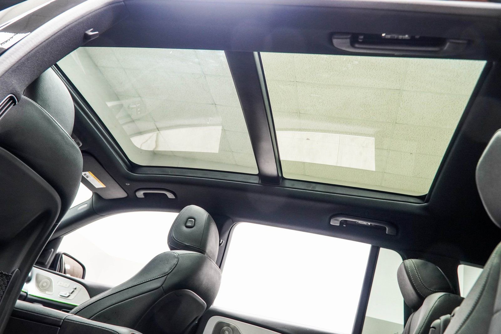 Used 2025 Mercedes-Benz GLS 450 4MATIC image 46