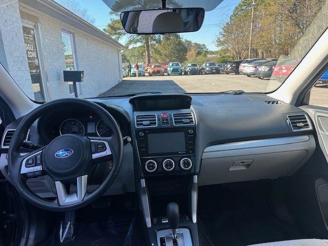 Used 2017 Subaru Forester 2.5i Premium w/ All-Weather Package image 16