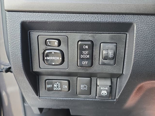 Used 2020 Toyota Tundra SR5 w/ SR5 Leather Package image 25