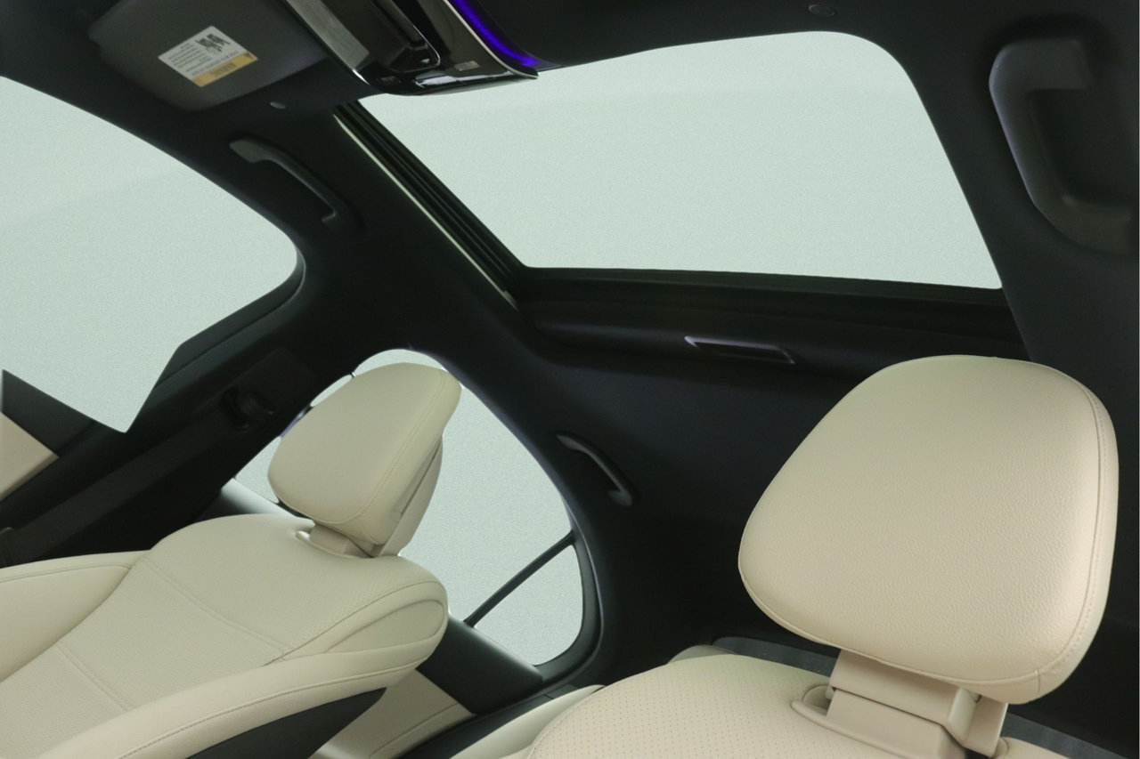 Certified 2024 Mercedes-Benz C 300 Sedan image 23