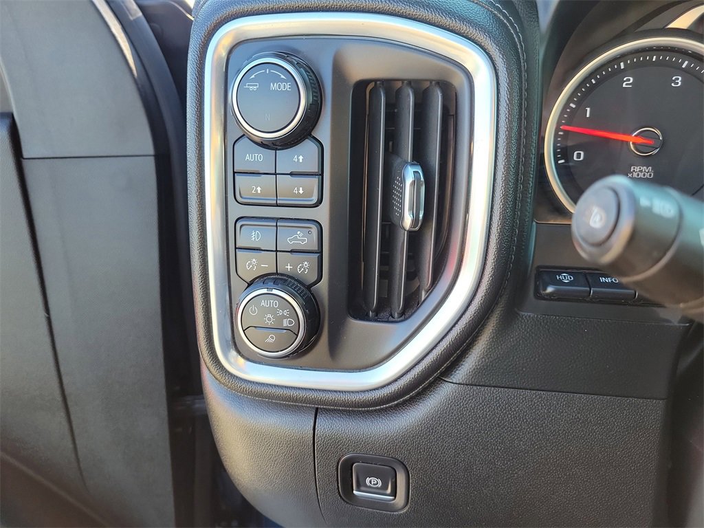 Used 2020 Chevrolet Silverado 3500 LTZ w/ LTZ Premium Package image 25