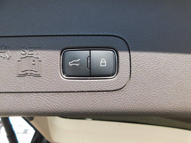 Used 2023 Lincoln Aviator Grand Touring w/ Elements Package Plus image 23