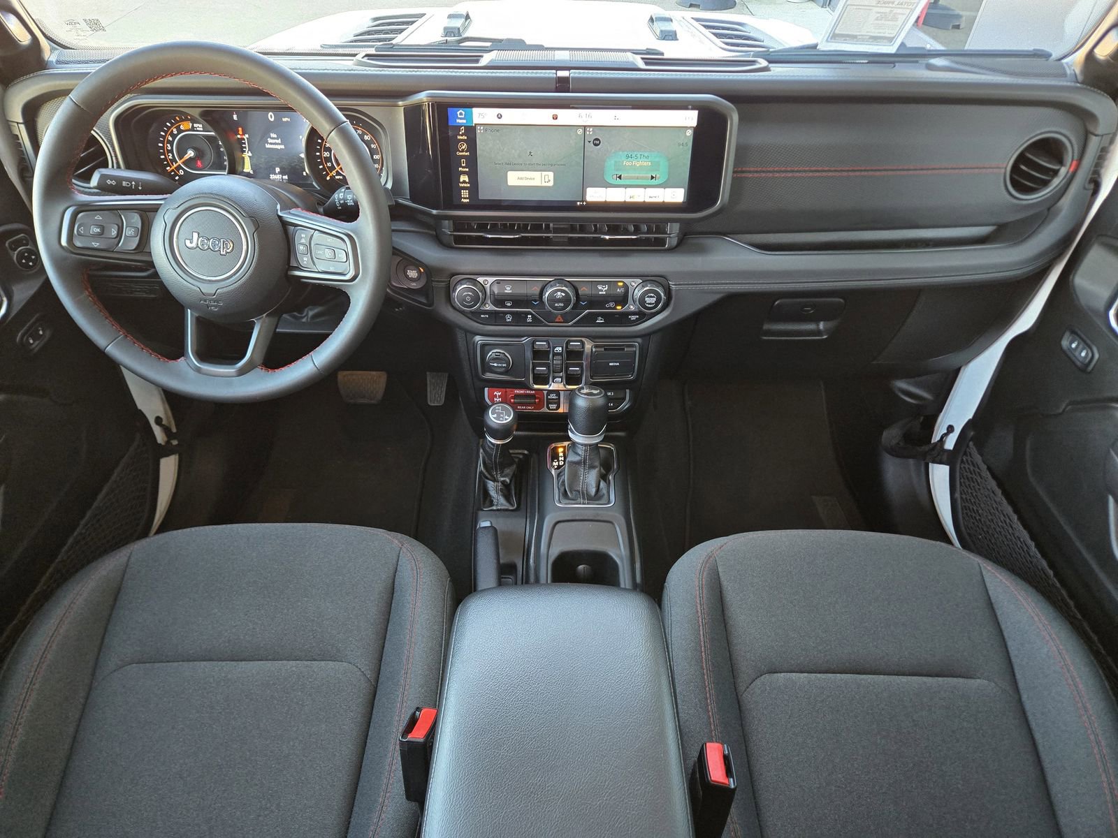 Used 2024 Jeep Wrangler Unlimited Rubicon image 17