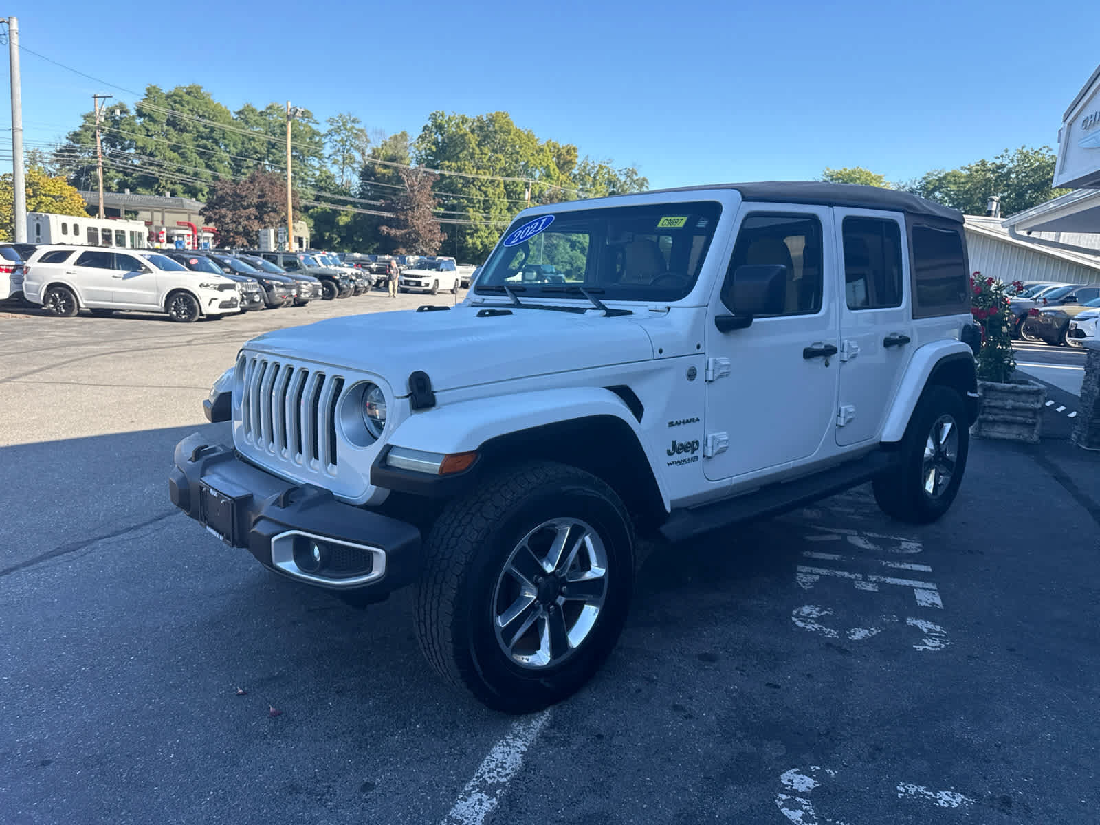 Certified 2021 Jeep Wrangler Unlimited Sahara AWD/4WD image 8