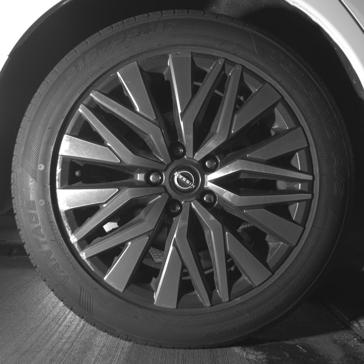 Used 2025 Nissan Altima 2.5 SV image 15