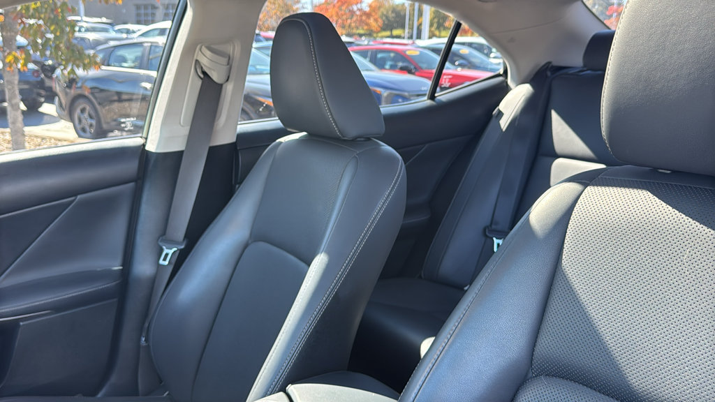 Used 2016 Lexus IS 300 AWD w/ Premium Package image 13
