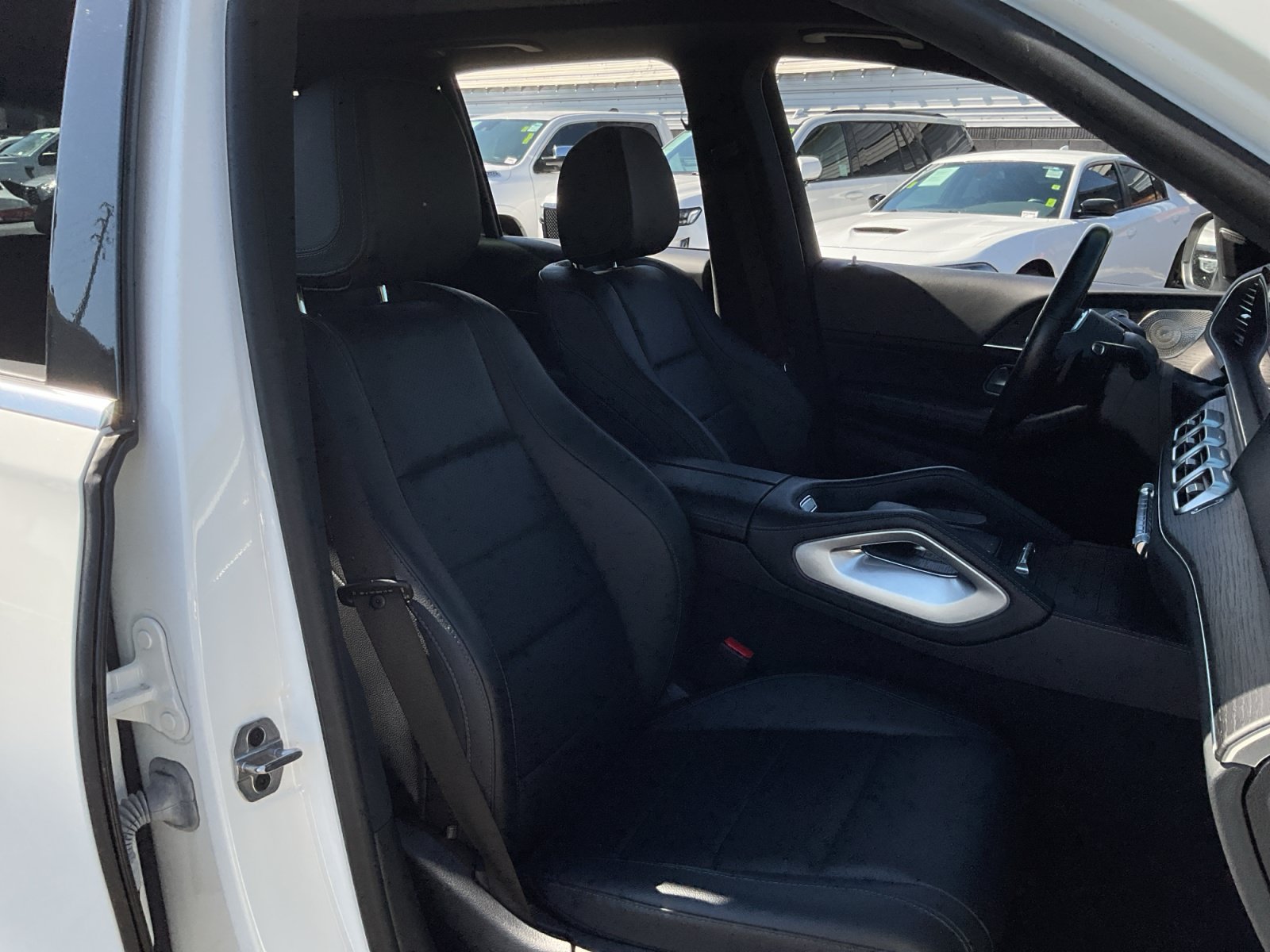 Used 2022 Mercedes-Benz GLE 350 4MATIC w/ Premium Package image 21