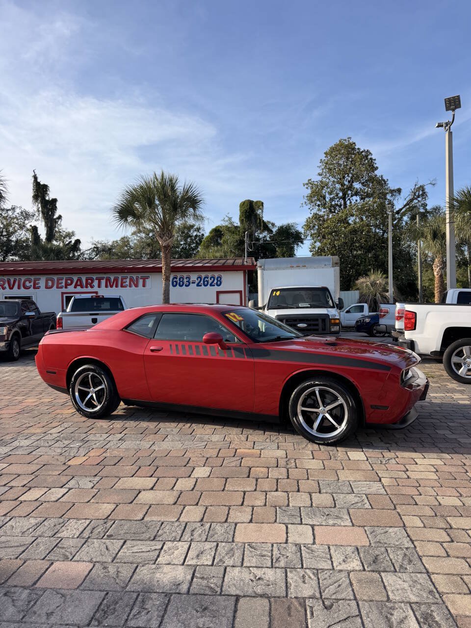 Used 2012 Dodge Challenger SXT Plus RWD image 5