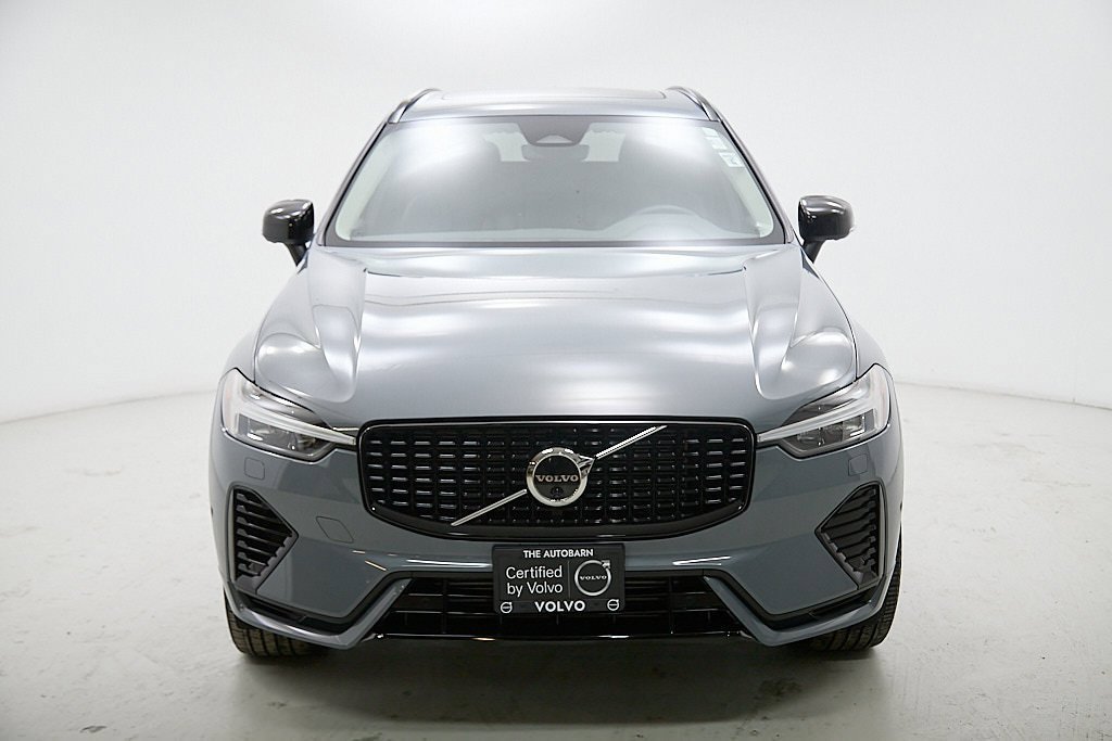 Certified 2023 Volvo XC60 T8 Plus w/ Climate Package image 5