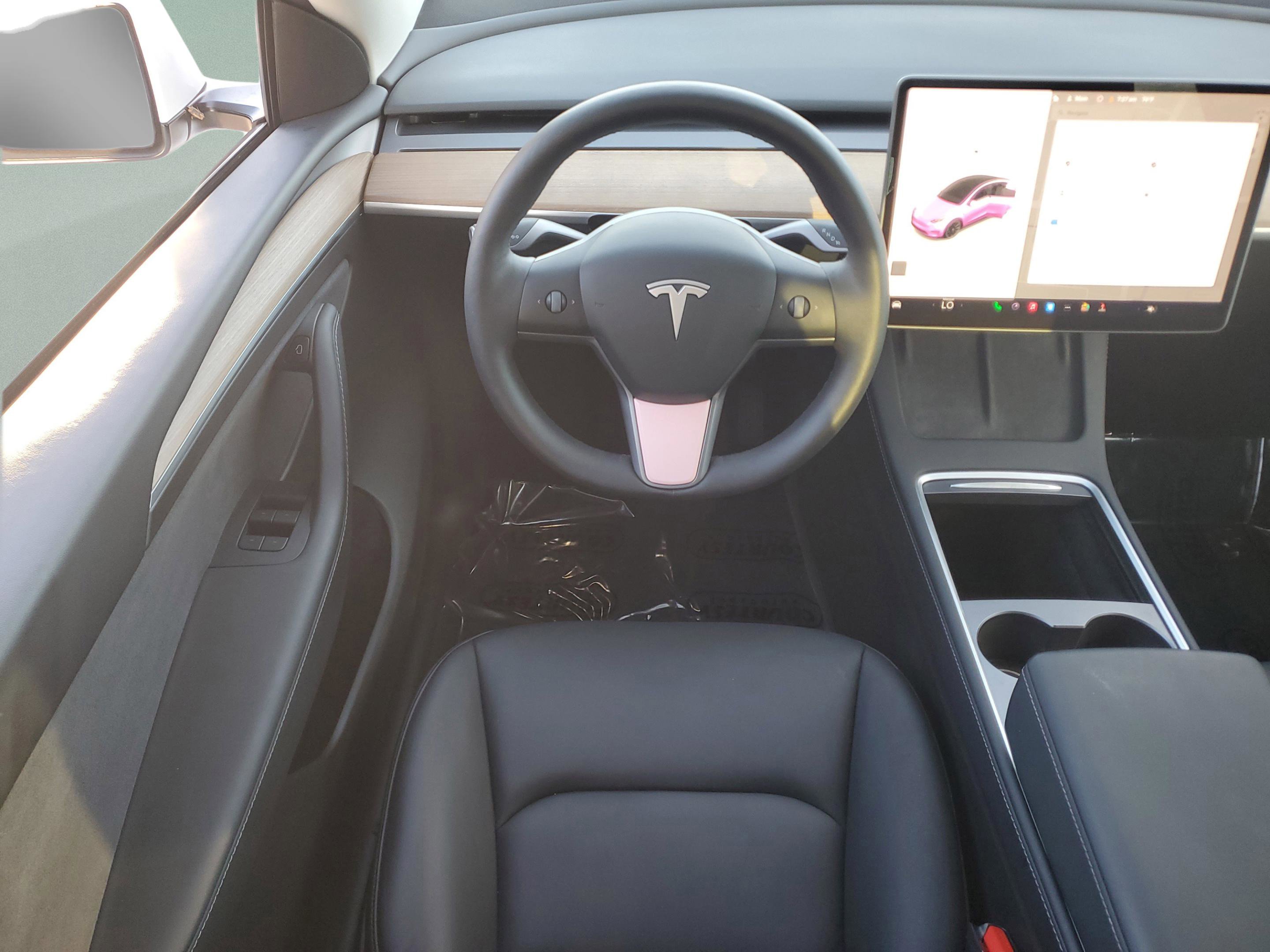Used 2025 Tesla Model Y Long Range RWD image 10