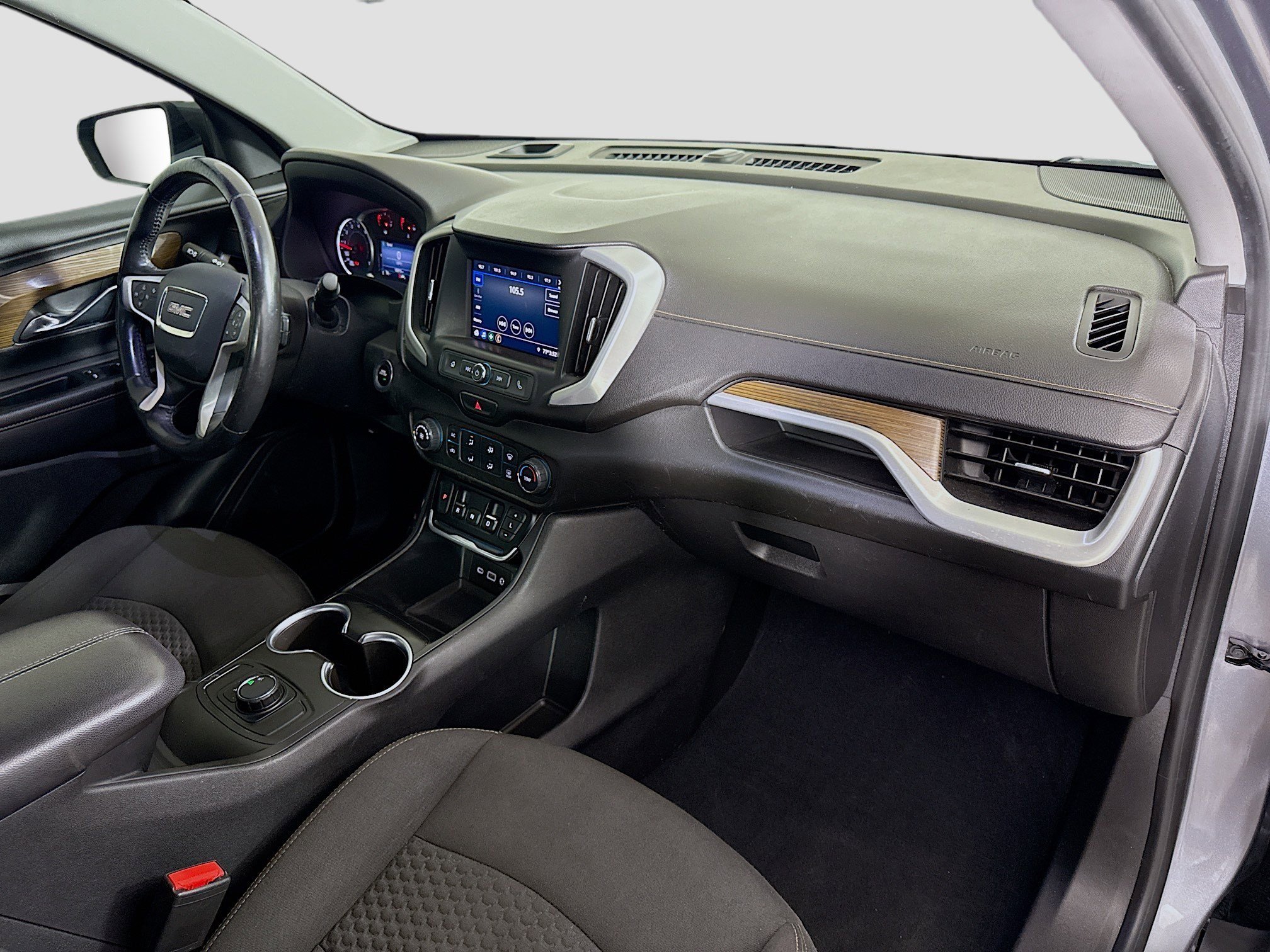 Used 2020 GMC Terrain SLE image 30
