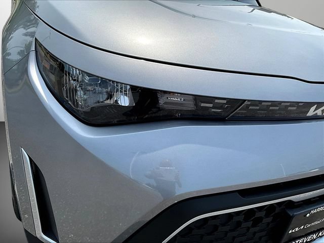 Certified 2025 Kia Soul LX w/ LX Technology Package FWD image 36