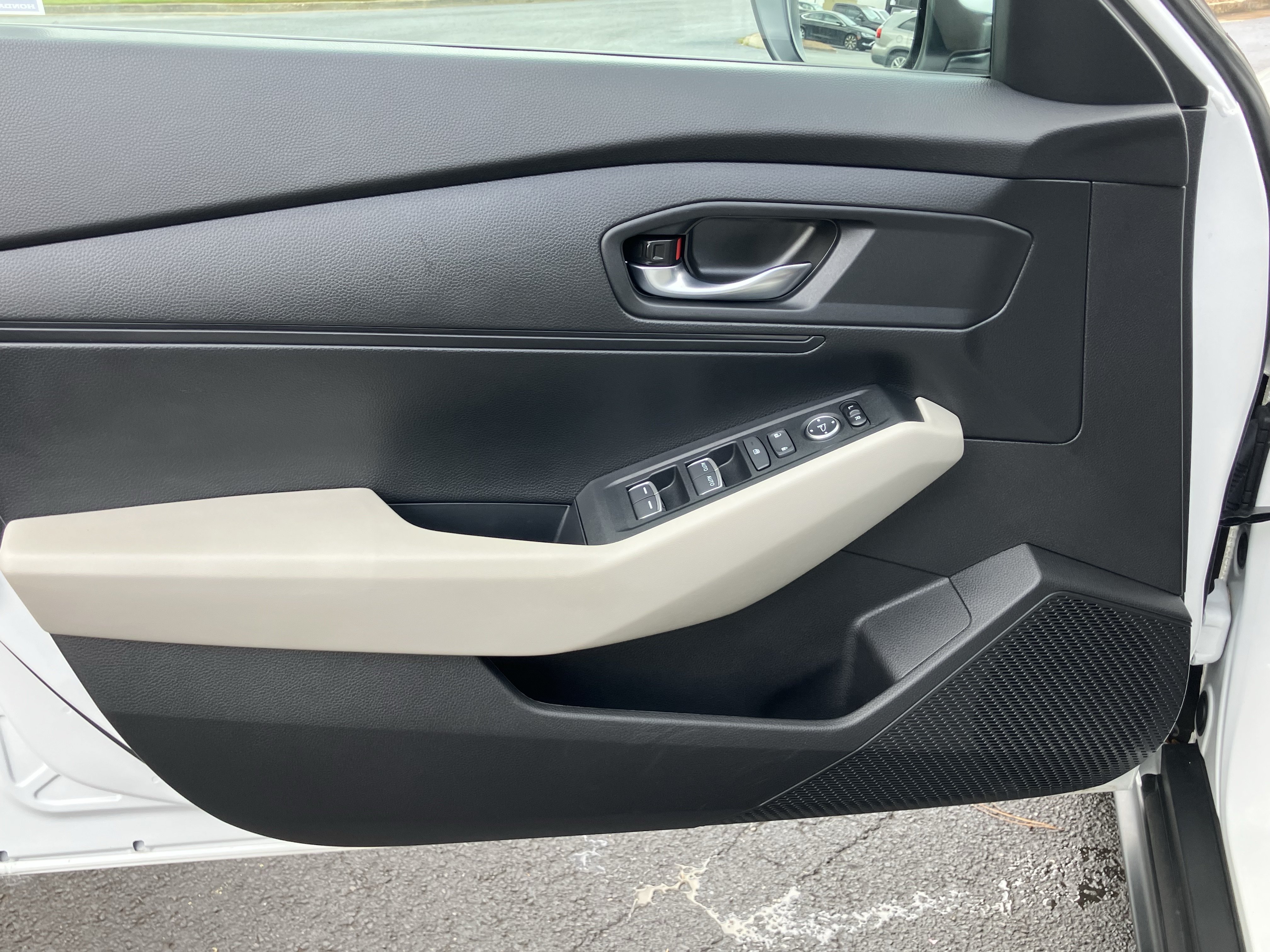 Certified 2025 Honda Accord LX image 14