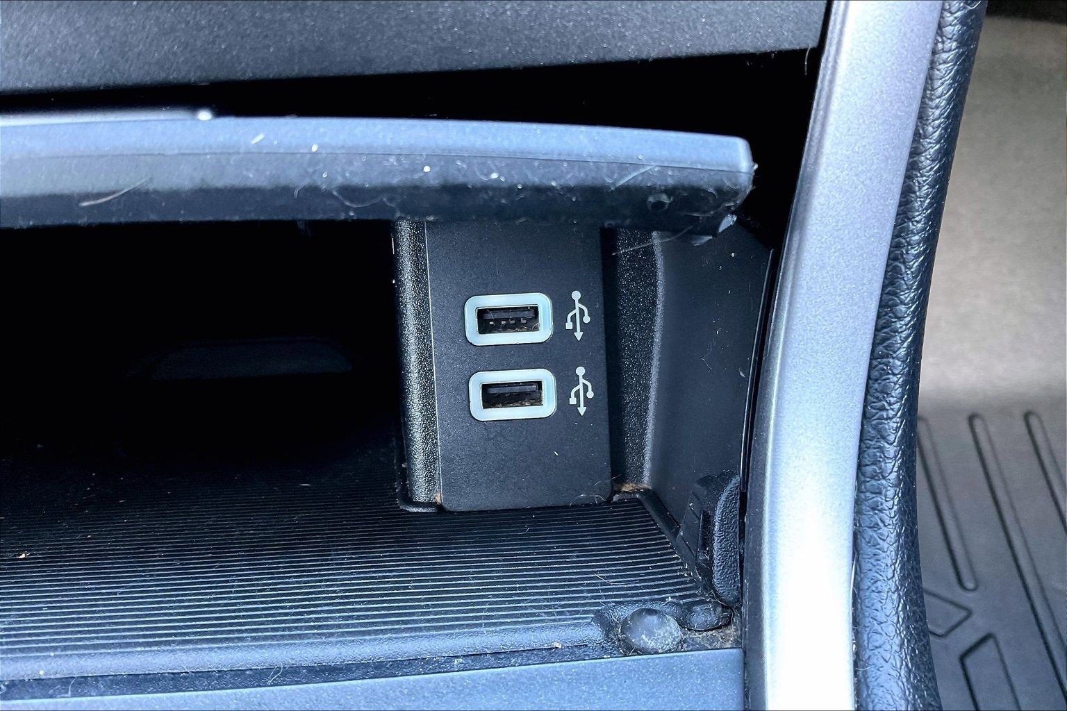 Used 2018 Ford Edge SEL w/ Equipment Group 201A image 16