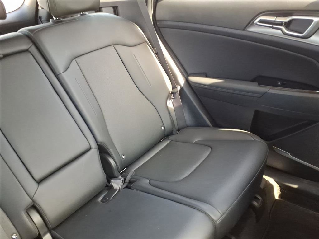Used 2024 Kia Sportage EX image 24