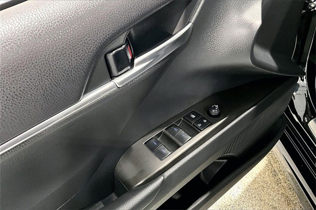 Used 2024 Toyota Camry SE image 37
