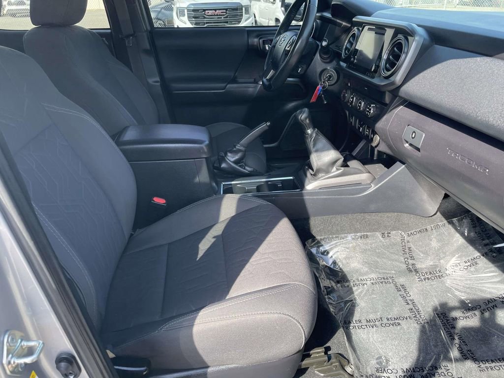 Used 2019 Toyota Tacoma TRD Off-Road w/ Technology Package image 46