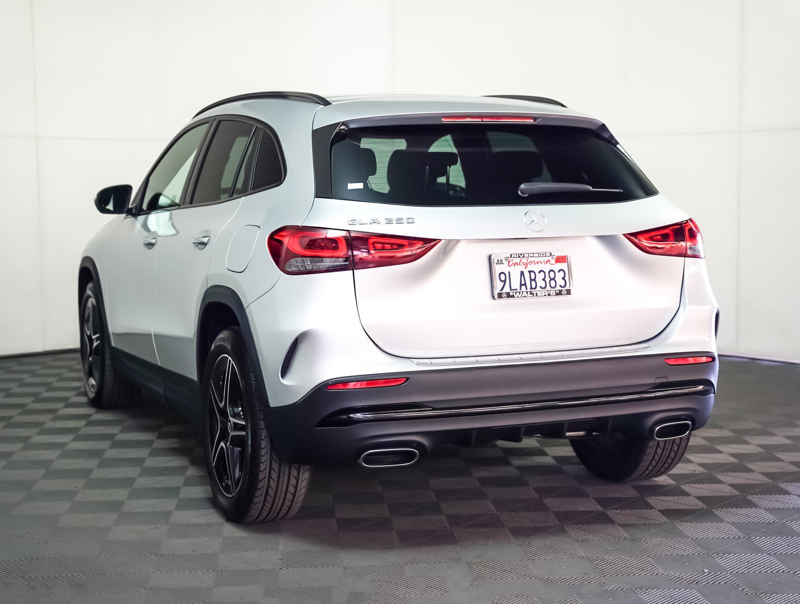 Certified 2023 Mercedes-Benz GLA 250 image 2