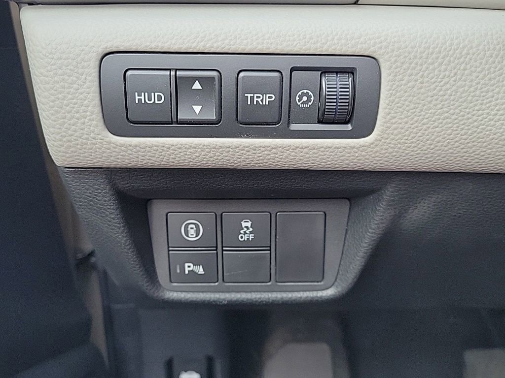 Used 2018 Honda Accord Touring image 24