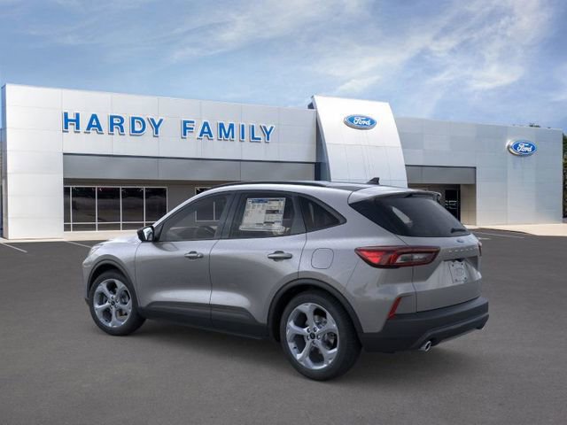 New 2025 Ford Escape ST-Line w/ Cold Weather Package FWD image 4