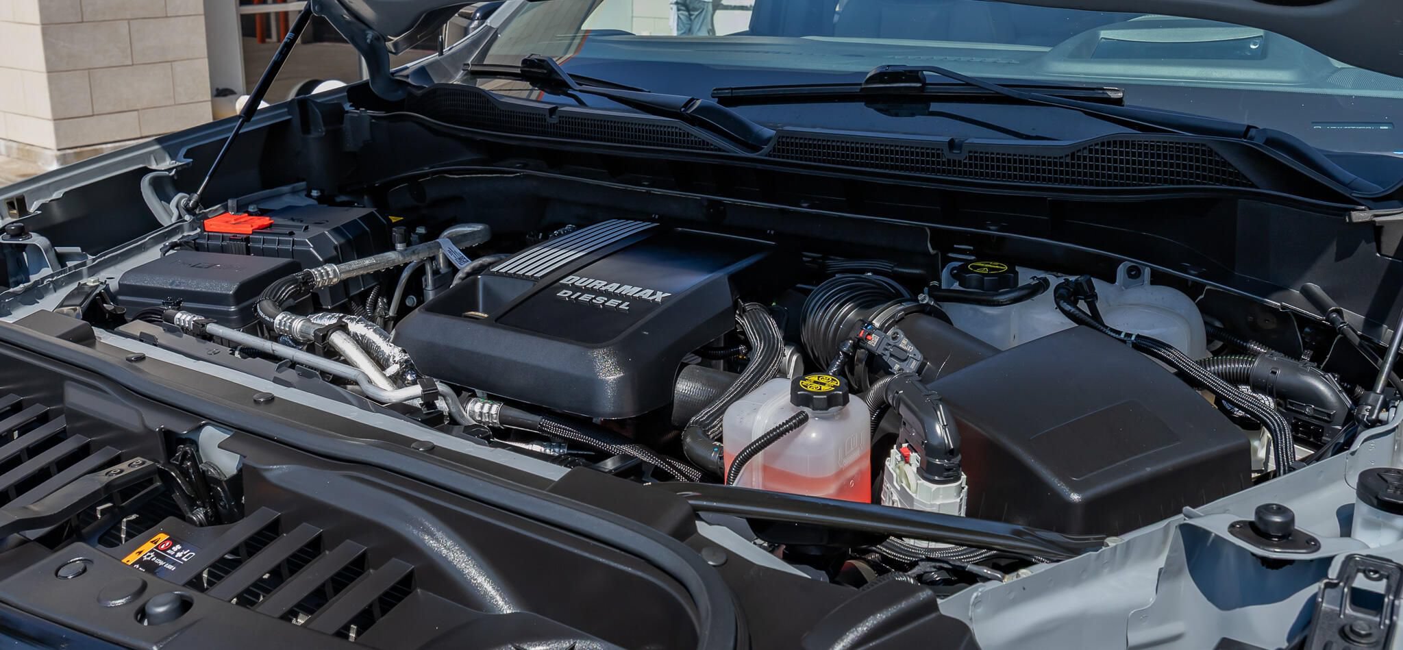Used 2025 Chevrolet Silverado 1500 ZR2 w/ Technology Package AWD/4WD image 41