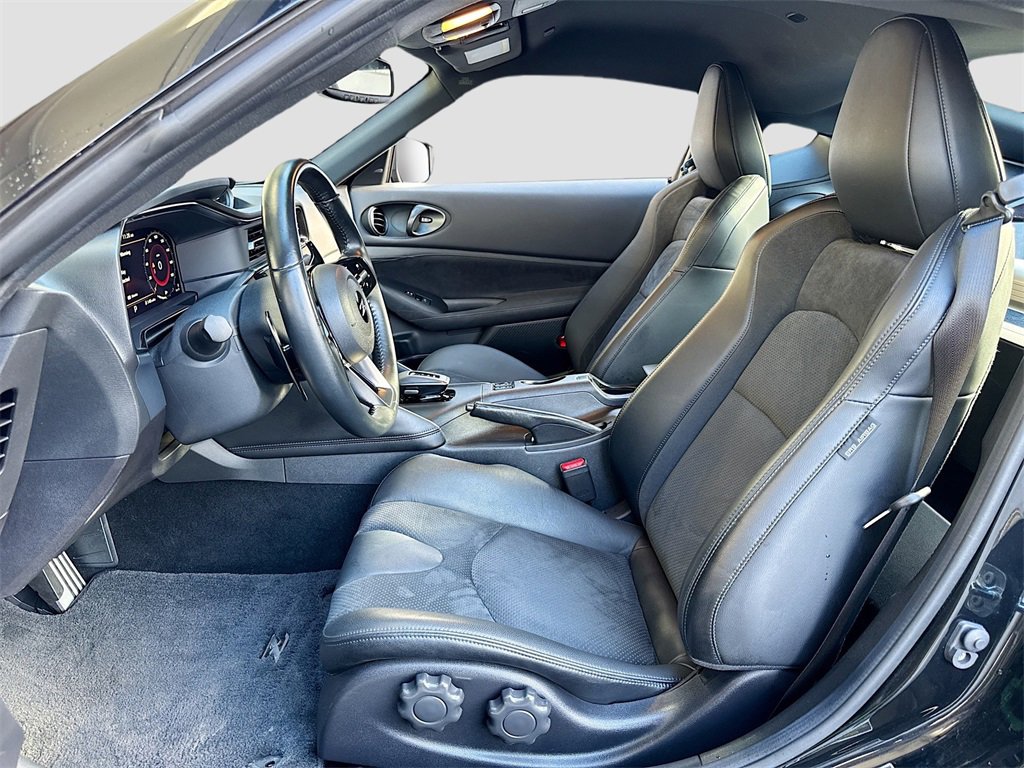 Used 2024 Nissan Z Performance w/ Floor Mat Package image 11