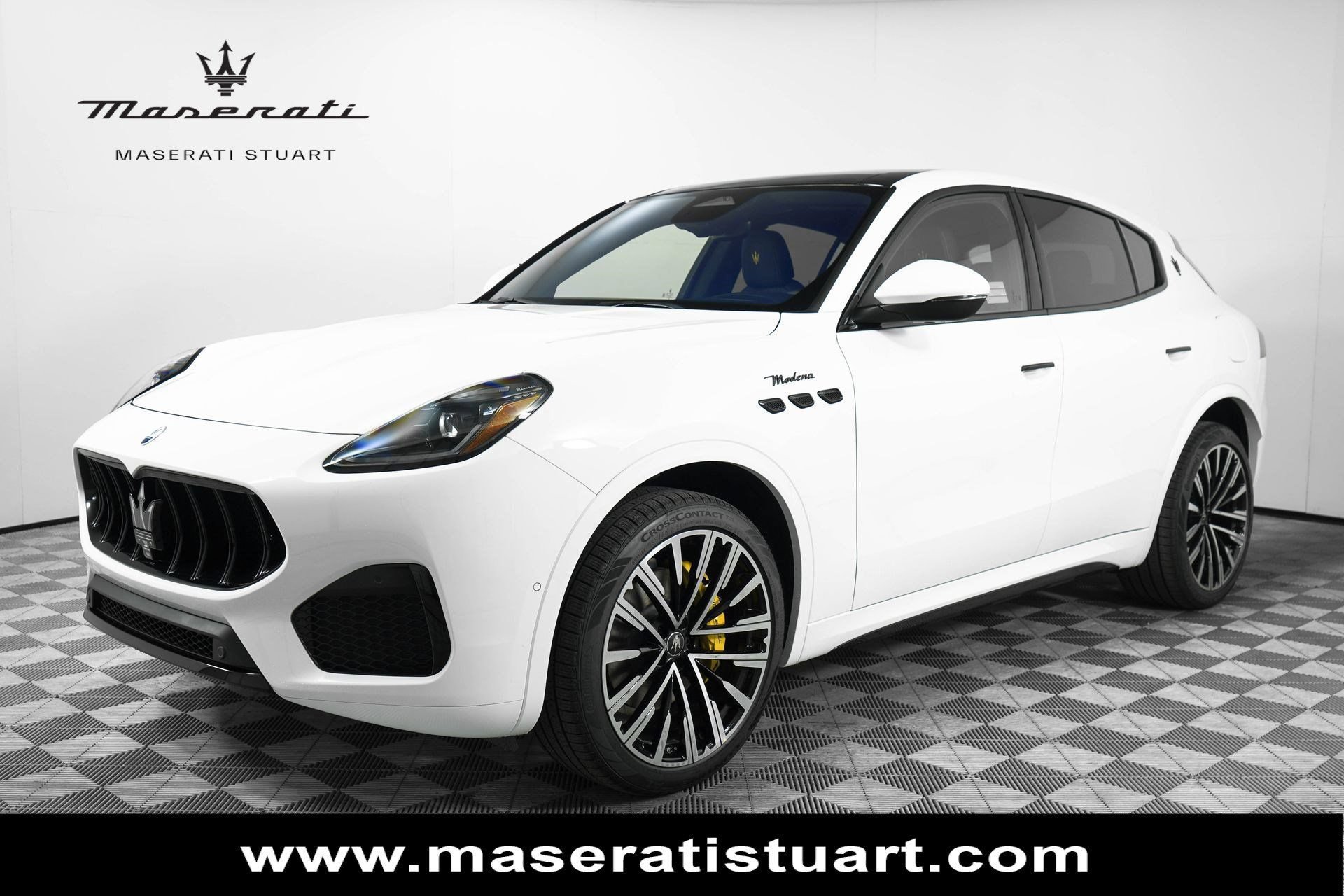 New 2025 Maserati Grecale Modena AWD/4WD image 3