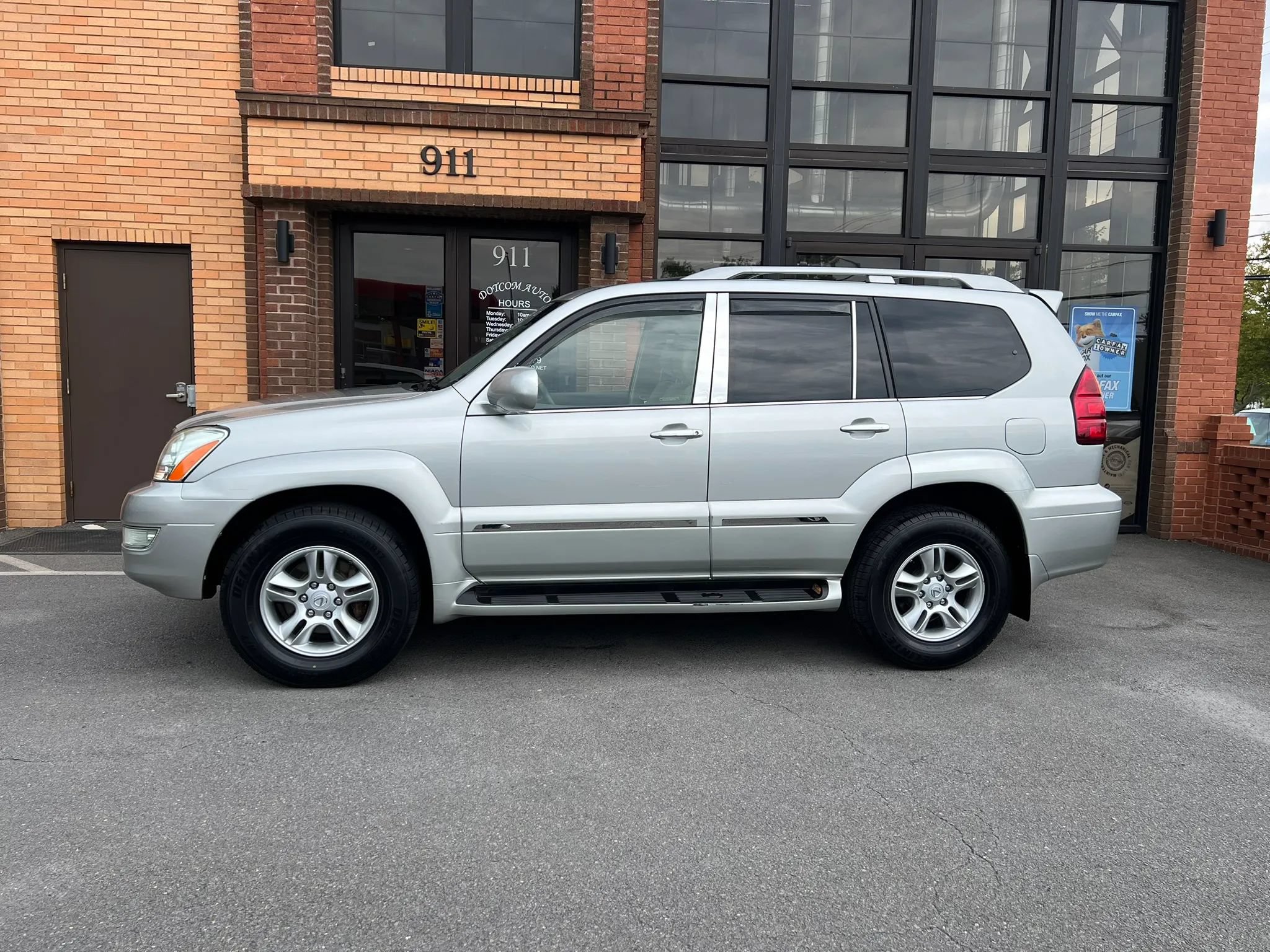 Used 2005 Lexus GX 470 AWD/4WD image 4