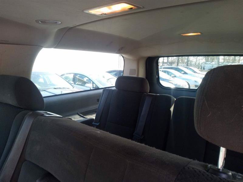 Used 2008 Chevrolet Suburban LS AWD/4WD image 11