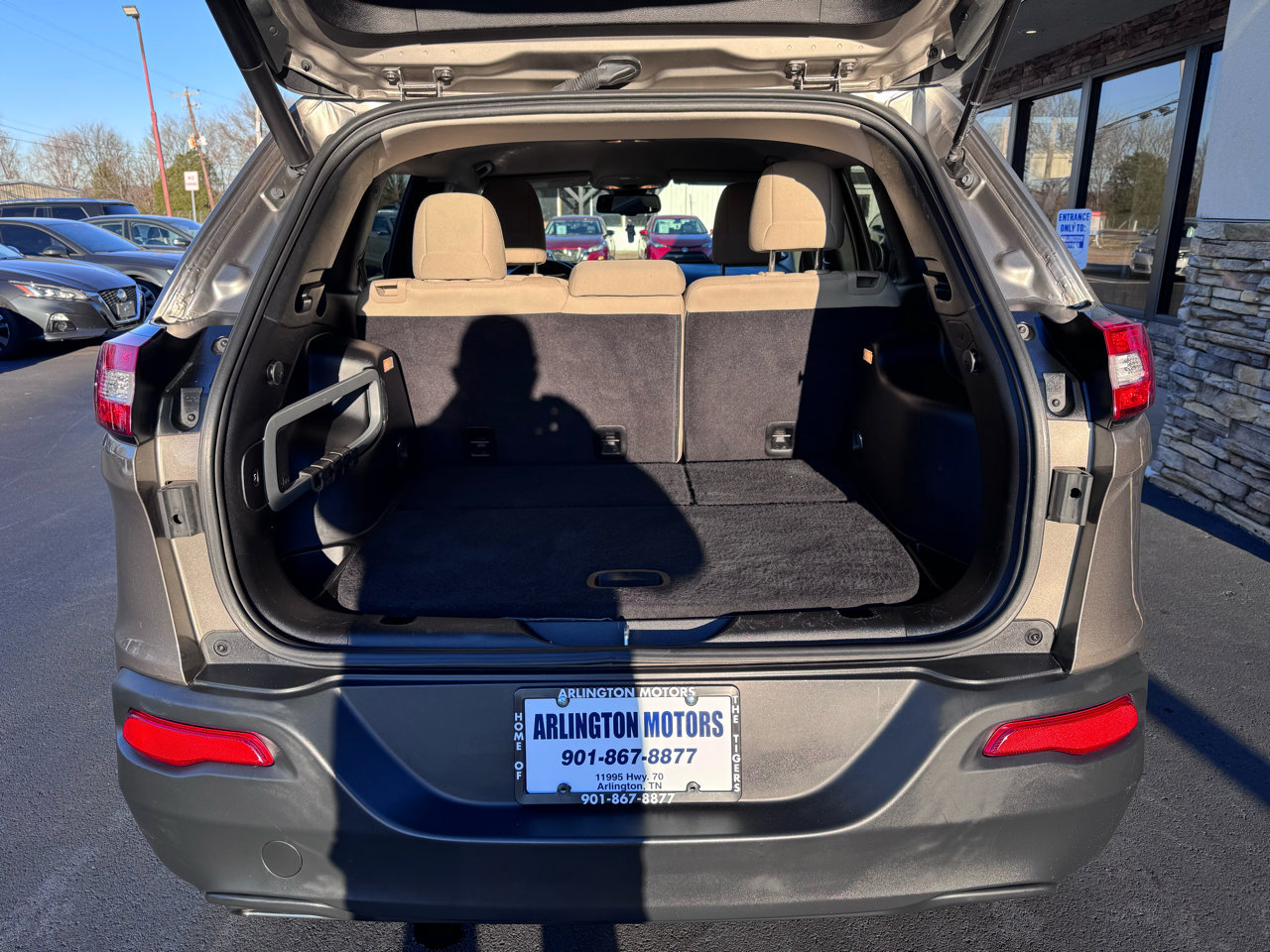 Used 2016 Jeep Cherokee Latitude w/ Comfort/Convenience Group image 5