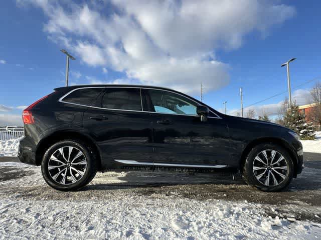 Used 2023 Volvo XC60 B5 Plus w/ Climate Package AWD/4WD image 3