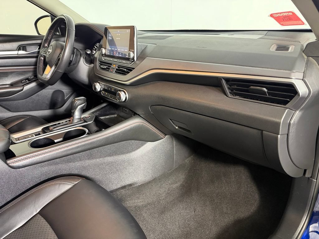 Used 2023 Nissan Altima 2.5 SR AWD/4WD image 15