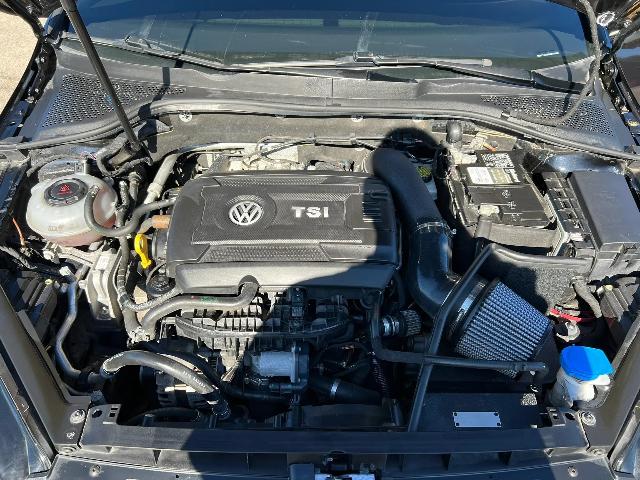 Used 2019 Volkswagen GTI SE FWD image 32