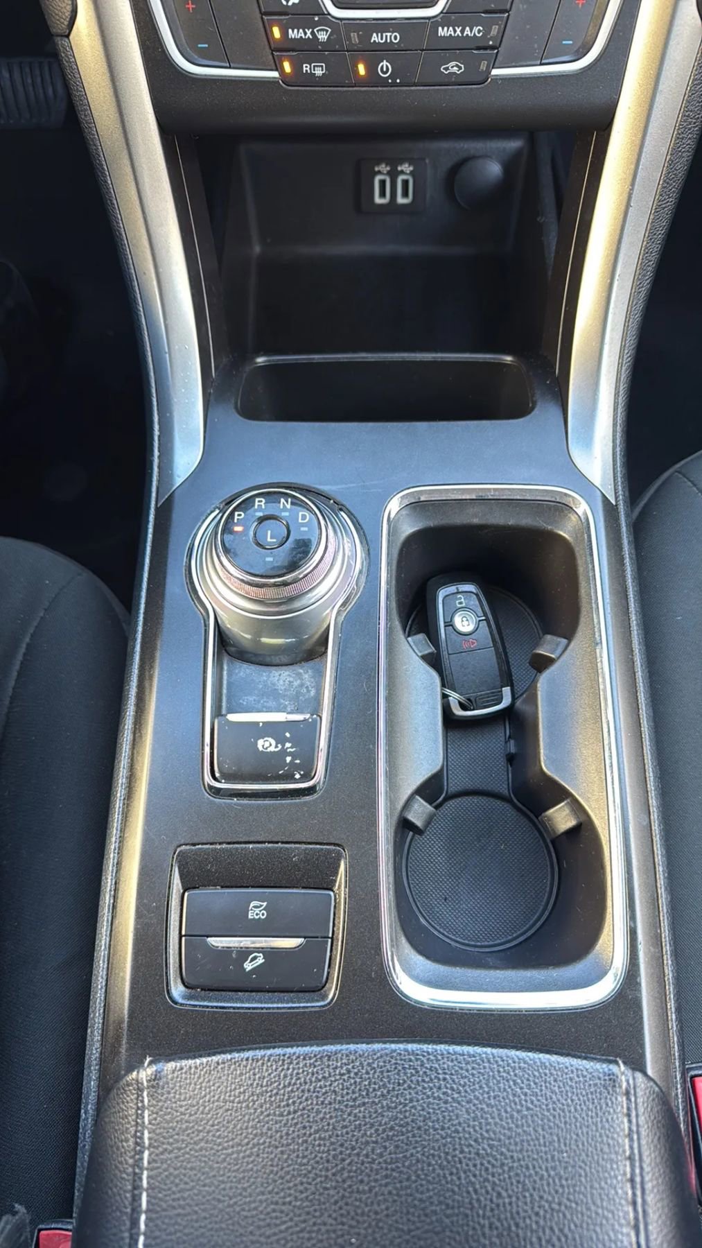 Used 2019 Ford Fusion SE image 20