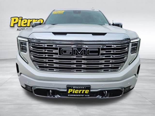 Used 2024 GMC Sierra 1500 Denali w/ Denali Reserve Package AWD/4WD image 9