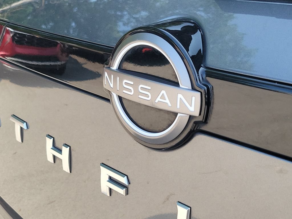 Used 2024 Nissan Pathfinder SL w/ SL Premium Package AWD/4WD image 6