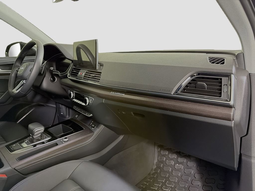 Used 2022 Audi Q5 2.0T Premium Plus w/ Premium Plus Package image 34