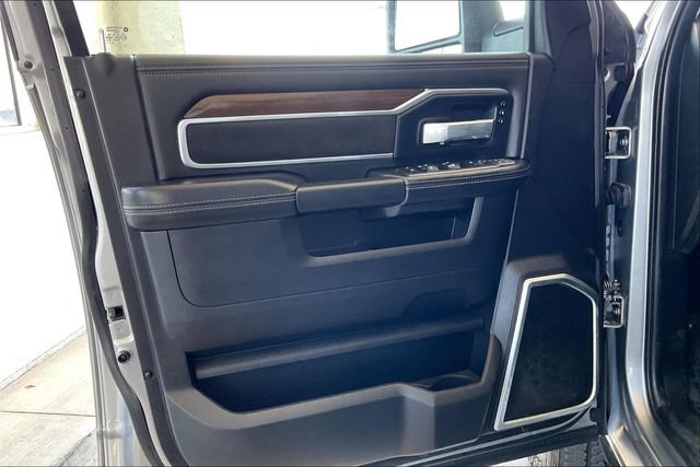 Used 2024 RAM 2500 Laramie AWD/4WD image 22