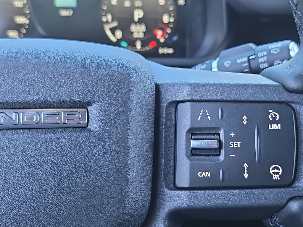 New 2026 Land Rover Defender 110 X-Dynamic SE AWD/4WD image 19